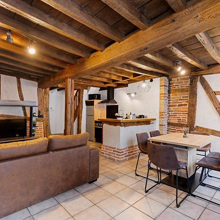 Les Chambres Tonics Montrevel-en-Bresse Exterior photo