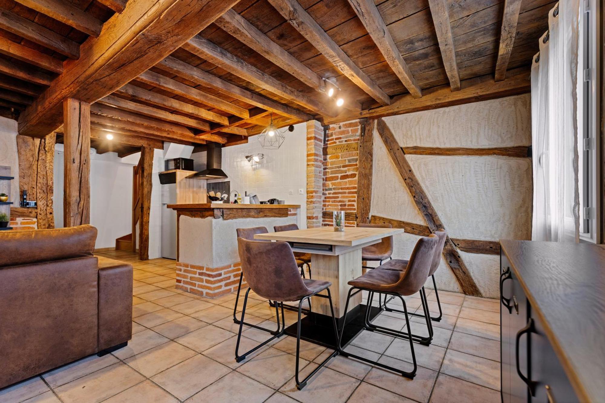 Les Chambres Tonics Montrevel-en-Bresse Exterior photo